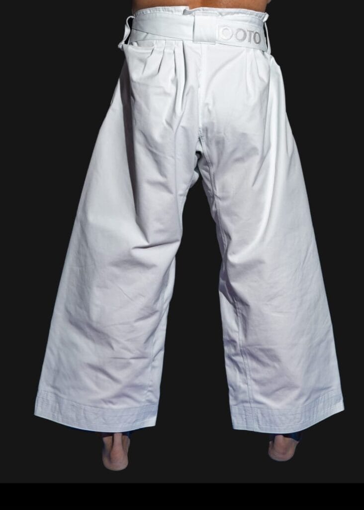KATA EXTERA /PANTALON HAKAMA Sin bordar