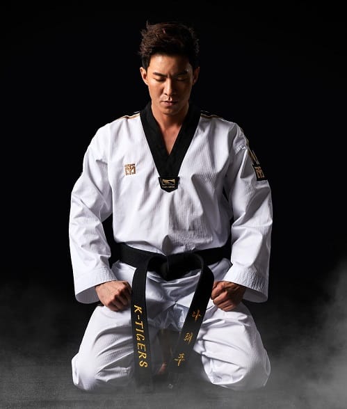 dobok taekwondo imagen nueva