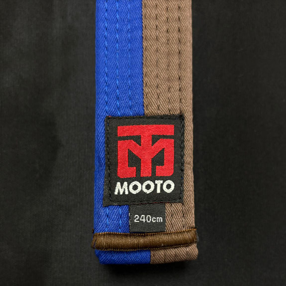 cinturon azul marron mooto
