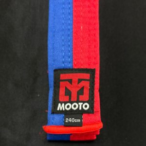 cinturon azul rojo mooto