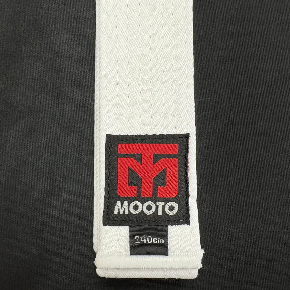 cinturon blanco mooto